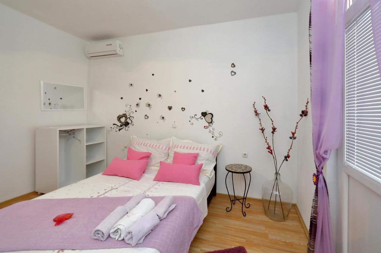 Apartments Ivana ビビニェ エクステリア 写真